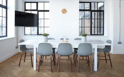 L’ergonomie comme garantie d’une salle de réunion réussie.
